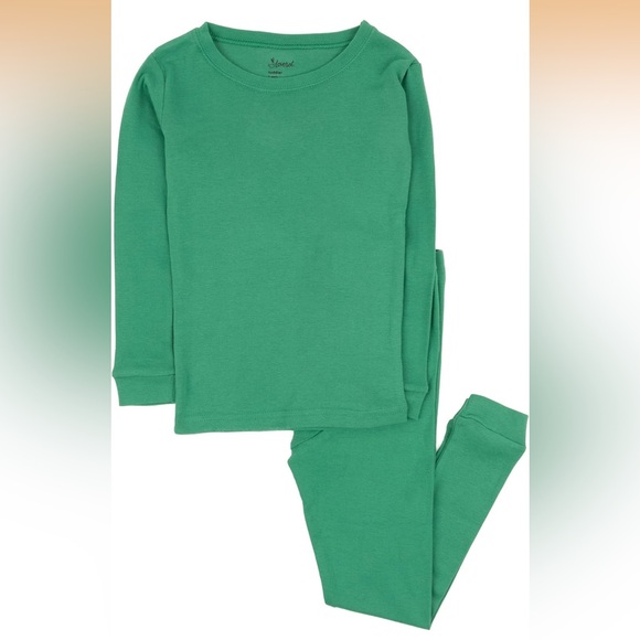 Other - Green Long Sleeve Pajama Set